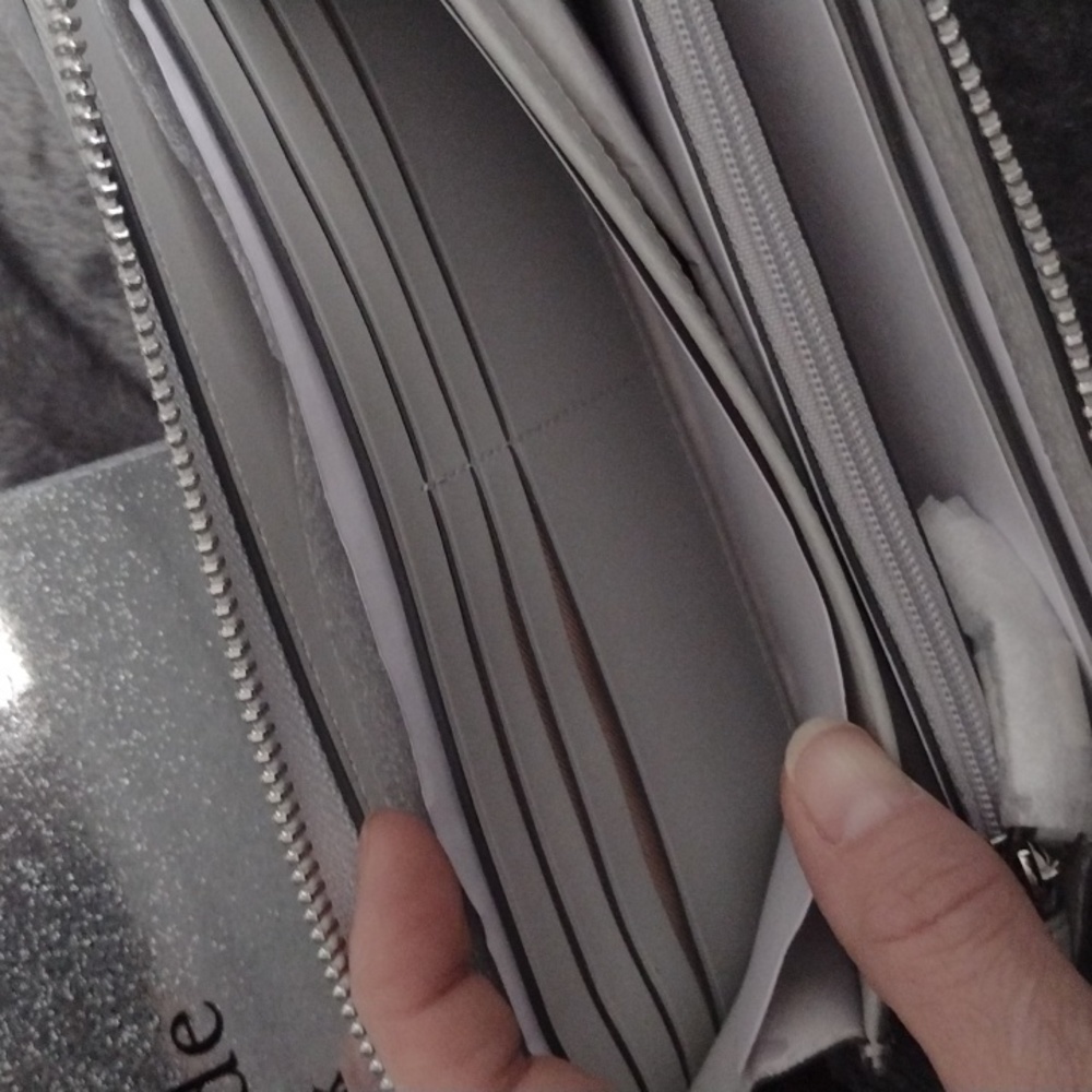 NWOT, Kate Spade Silver Sparkling wallet in gift box - Picture 5 of 12